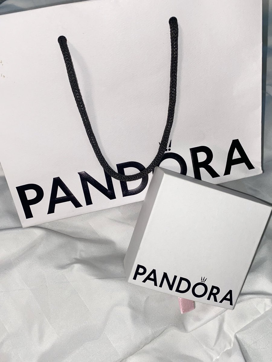 byebybee's tweet image. ส่งต่อสร้อยคอ pandora มีถุง มีกล่อง ราคาเต็ม 3,600 ส่งต่อ 1,500 เดมมาขอดูเพิ่มเติมได้ค่า ส่งฟรีค่ะ  #ส่งต่อpandora #ส่งต่อเครื่องประดับ 
#ส่งต่อแพนดอร่า #ส่งต่อแพนโดร่า #แพนโดร่ามือสอง #pandoraมือ2 #pandoraมือสอง #pandoraราคาถูก #pandorath #PandoraThailand