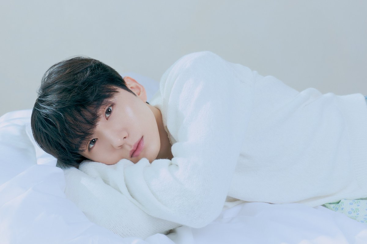 Celimax_twt's tweet image. [🎅크리스마스 기념 #EVNET]

성탄절 선물로 셀리맥스 뮤즈 최애 메뉴와 고화질 사진을 준비해 보았어요.

🎁 이벤트 참여 : RT+팔로우
🎁 크리스마스 이벤트 선물
- 치킨 모바일쿠폰 (10명)
- 스테이크용 한우 등심 200g (10명)

* 당첨자 20명에게는 덤으로 셀리맥스 제품도 같이 보내드려요🫶
*…