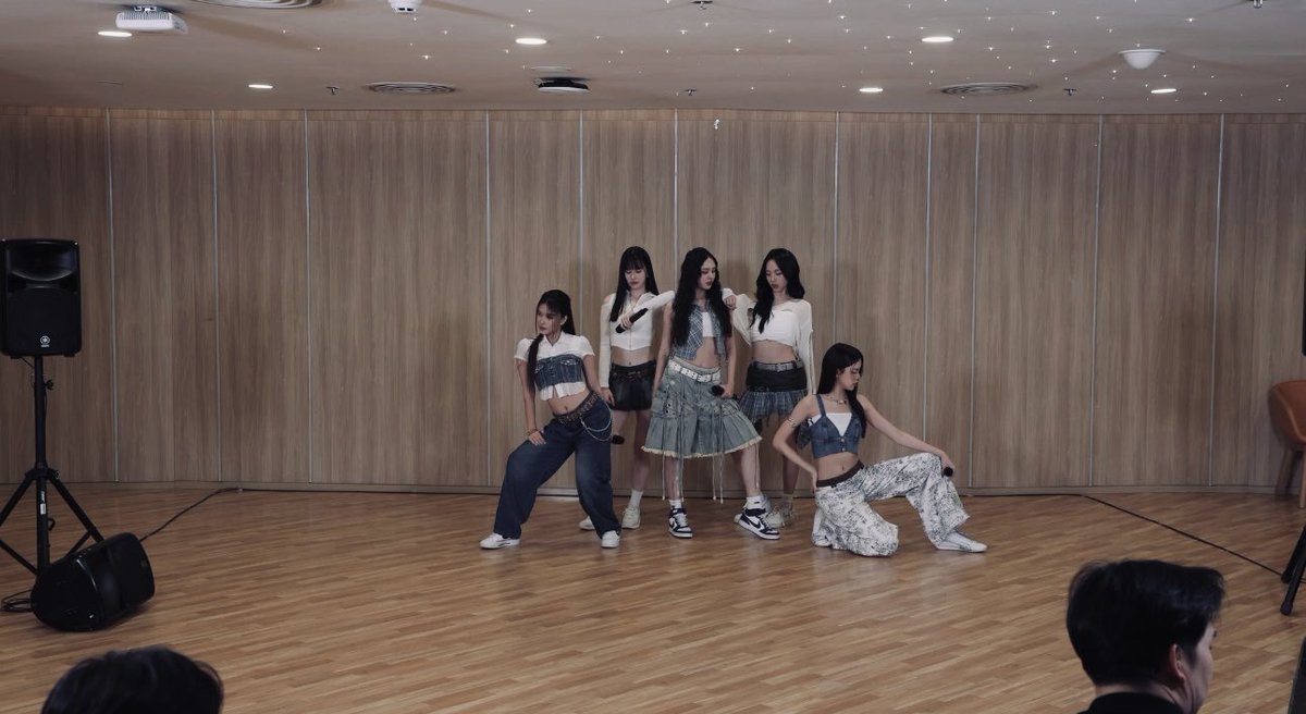 It’s me, “AMI”
The dream I’ve been waiting for so long, and now I’m about to do it!⭐️
A new journey begins. Please support us🤍 #onemusic #one31