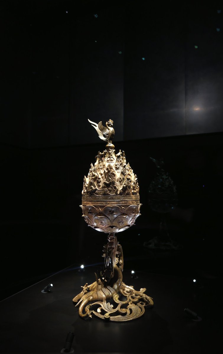 백제금동대향로관 개관했다고 해서 국립부여박물관 옴! 넘 멋있어ㅠㅠ 작년에 봤는데도 이번에 단독 관 진짜 잘 꾸몄다