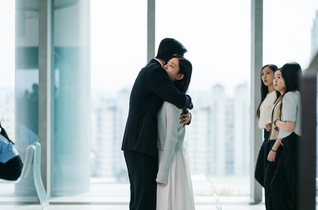 Dynamite Kiss : Jang Ki Yong and Ahn Eun Jin’s Romance Deepens Amid Corporate Betrayal Dynamite Kiss : Jang Ki Yong and Ahn Eun Jin’s Romance Deepens Amid Corporate Betrayal