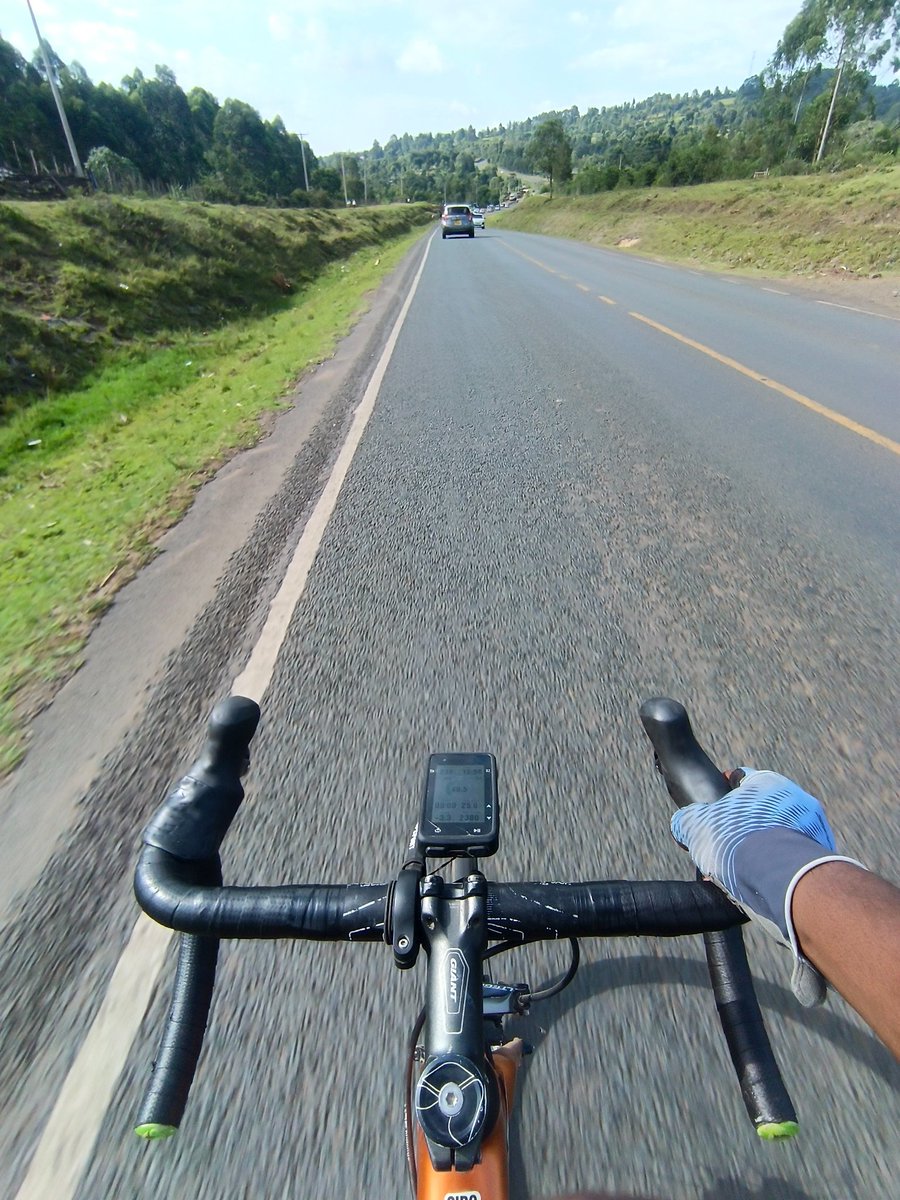 SiroFitsKe's tweet photo. These views are rewarding for those asking why I am cycling all these distance.

Anyways am just leaving Kaplong, someone said I meet him at Kijauri, forgot to bookmark

240km, 70 togo, Kisii is 55km away

0115586529 is the number to support me on or call if you just wanna say hi https://t.co/suHfLPz59P