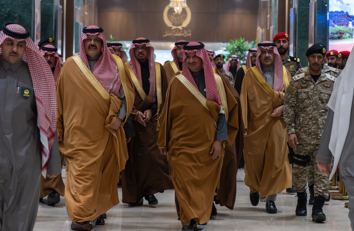 تشرفتُ بلقاء صاحب السمو الملكي الأمير عبدالعزيز بن سعد بن عبدالعزيز آل سعود، أمير منطقة حائل، حيث ناقشنا فرص تطوير القطاع السياحي في المنطقة، واستثمار ما تزخر به من مقومات طبيعية وتراثية وتاريخية هائلة، ودعم المبادرات التي تعزز حضور حائل على الخارطة السياحية الوطنية، وتُرسّخ