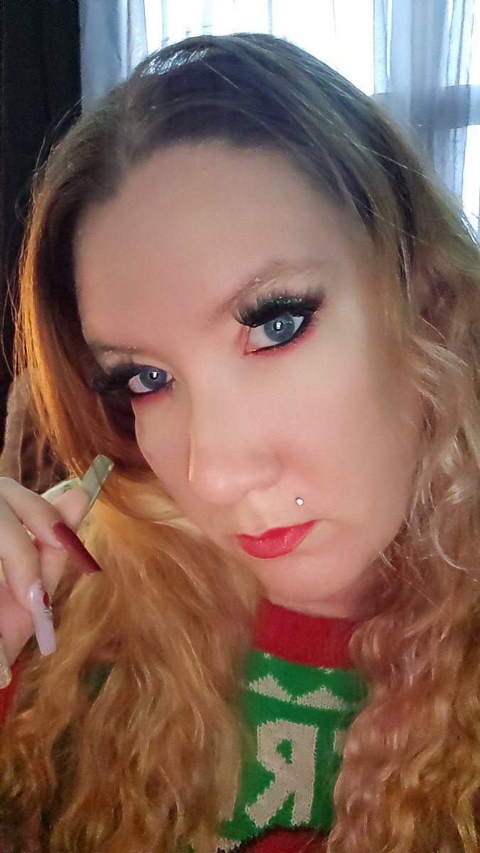 Its hump day losers!  Squeeze them wallets for me. Get to funding today's activities

Entertain me piggies 🐷 

findom • paypigs • cashcow • humanatm