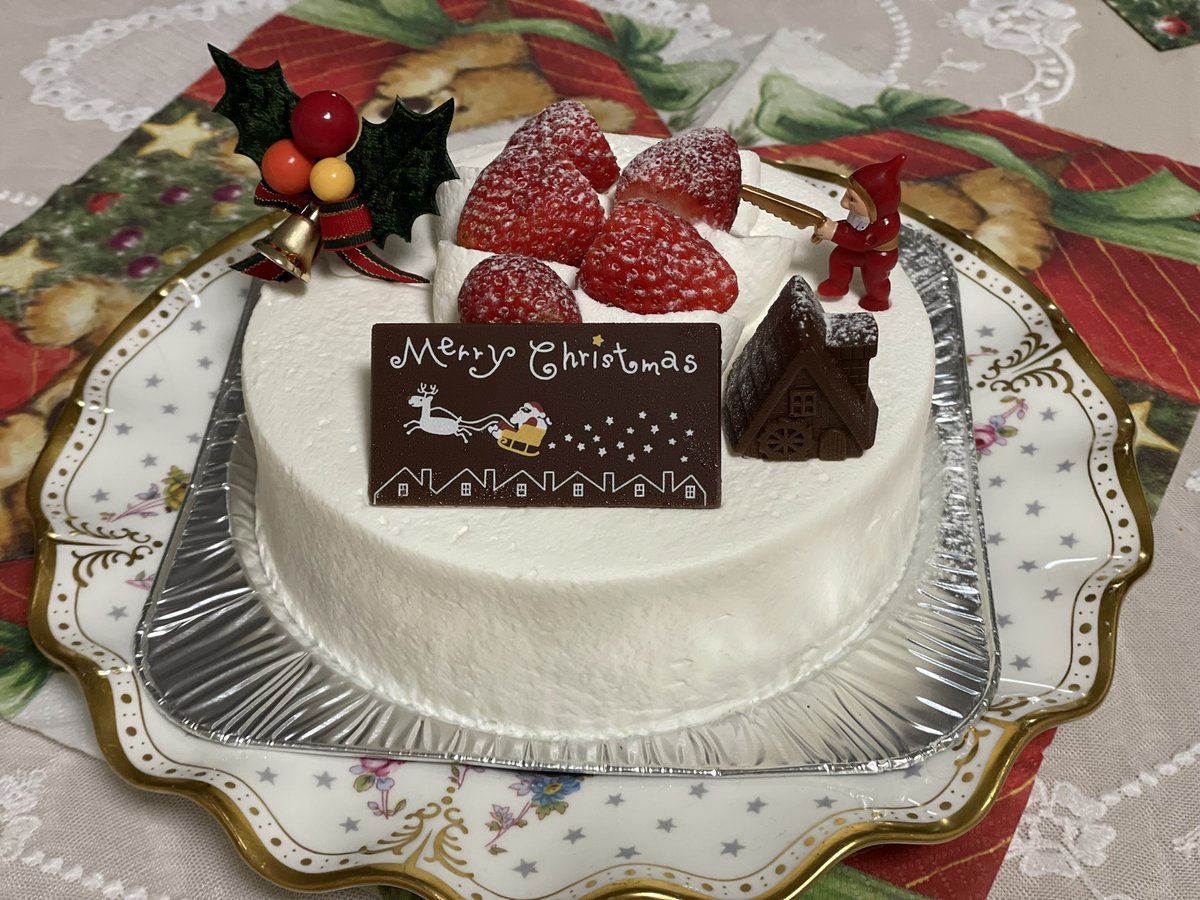 week1977's tweet image. 手作りピザでメリークリスマス🎄🍕