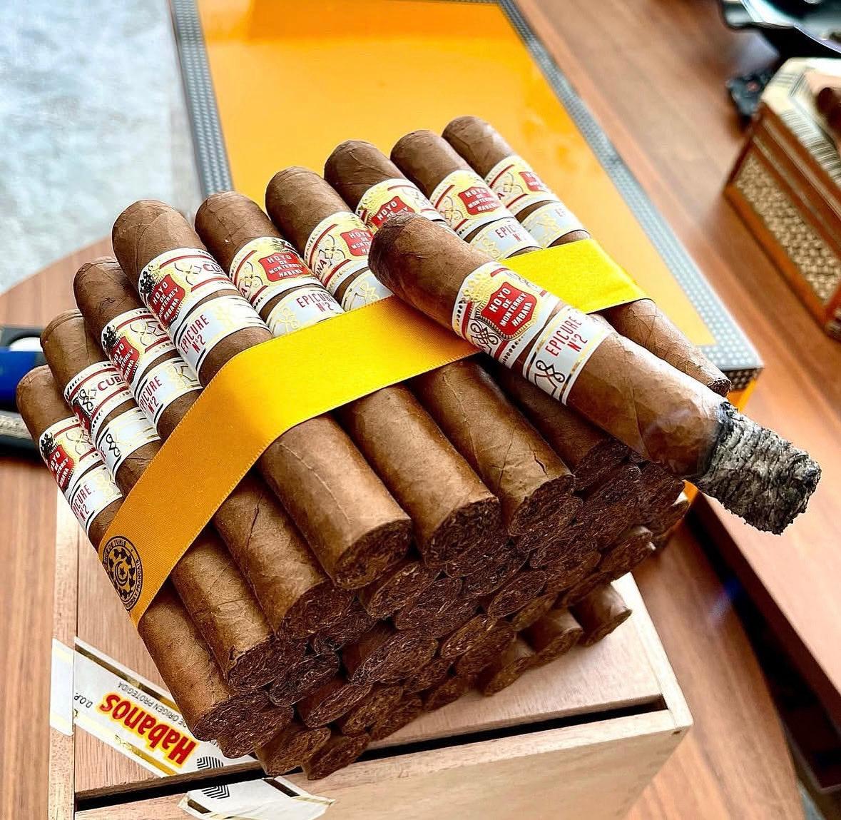 Humidorcode's tweet image. Compliments of the season