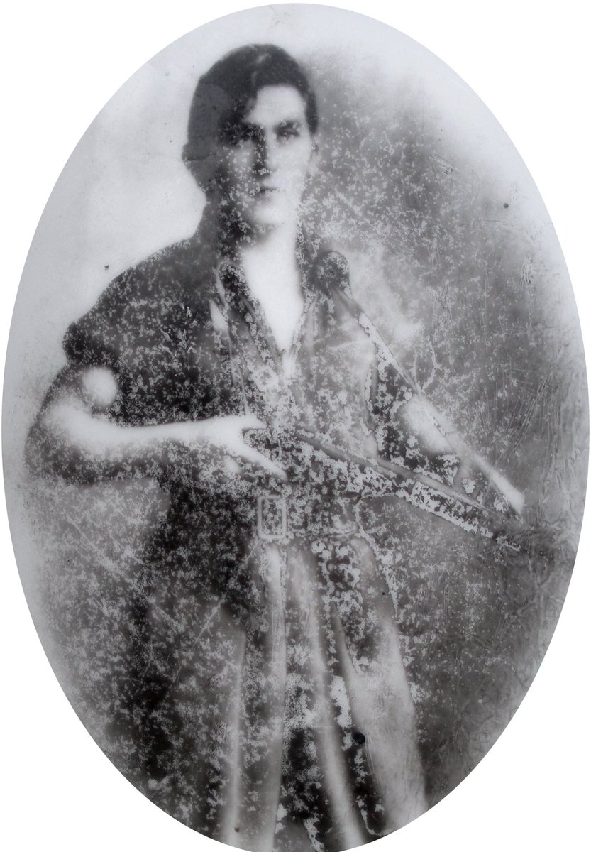 ANPIRomaPosti's tweet image. Partigiano della "I Divisione GL, IV Brigata", #RemoFerrari, catturato dai nazifascisti venne fucilato nelle vicinanze di Casa Colombi di #Castana, dalla #Sicherheits, il #29dicembre 1944.Aveva 20 anni.