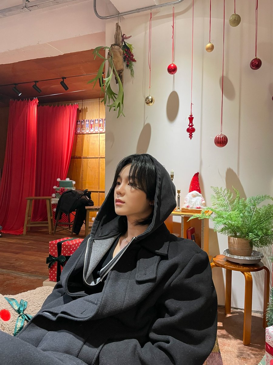 TNX_twt's tweet image. 메리크리스마스 땡스❤️

#TNX 
#장현수 #HYUNSOO