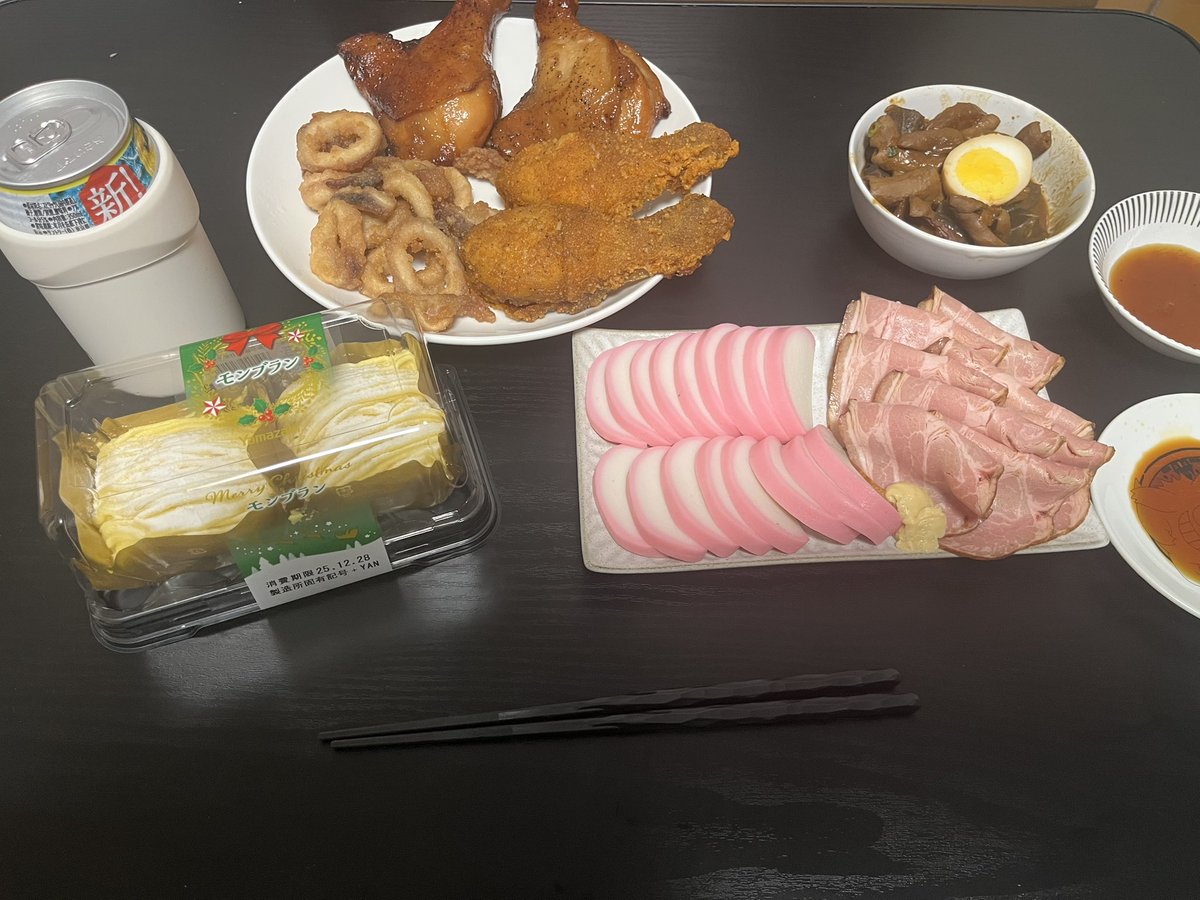chan_ryu_728's tweet photo. 今日のご飯はクリスマス気分で https://t.co/kWq8j5FMxP
