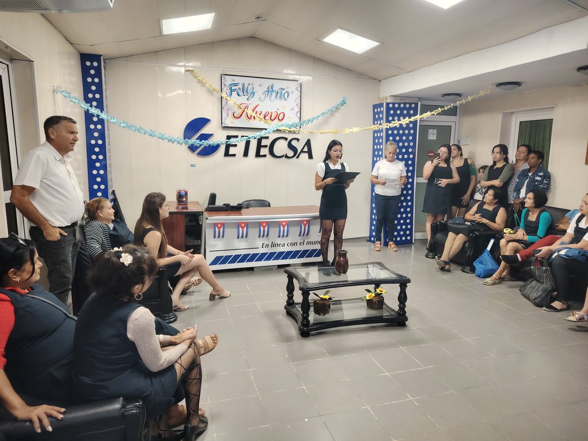 Matutino especial de <a href="/ETECSA_Cuba/">ETECSA</a> en #LasTunas a pocos días de culminar el 2025. Se reconoce el esfuerzo proactivo del colectivo ante los desafíos del año, cumpliendo diversas tareas para garantizar un servicio de calidad.#EtecsaConCuba