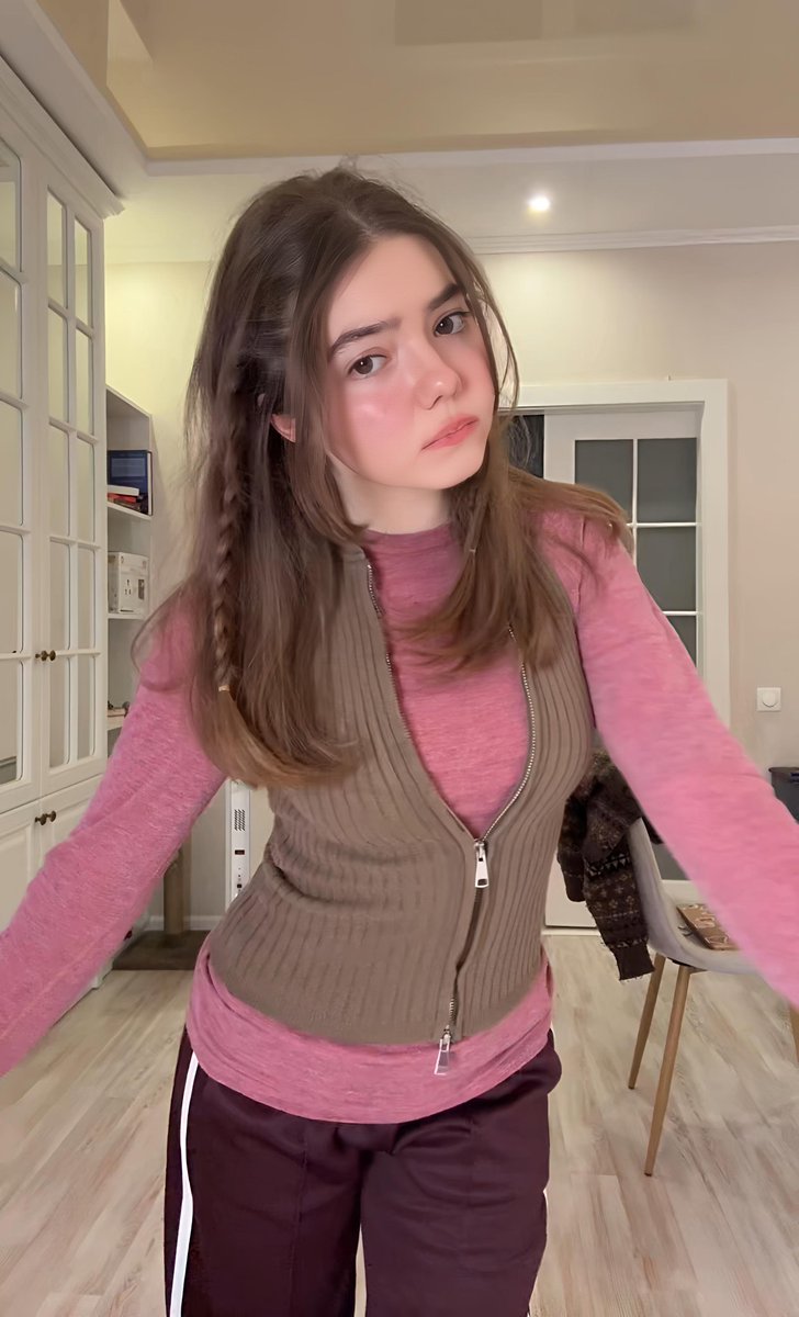 plumpy_evaa's tweet image. How am I looking today 😔?