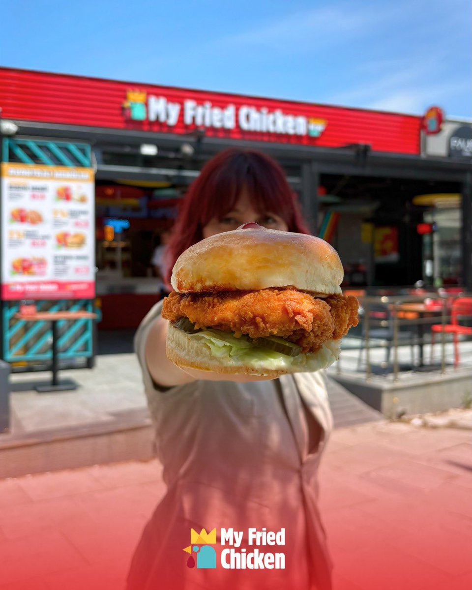 My Fried Chicken’ın çıtır tenders’ı ile hazırlanan efsane hamburgeri seni çağırıyor. 🤤

Alo paket: 0850 474 8484

#myfriedchicken #çıtırımbenim