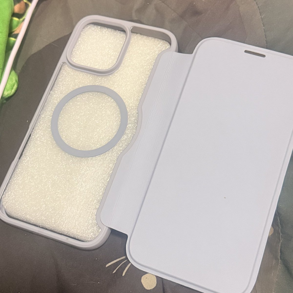 あのーーー… どなたか 16proMAXユーザーの方はいらっしゃいませんか