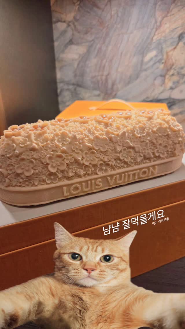 J-Hope tweet media