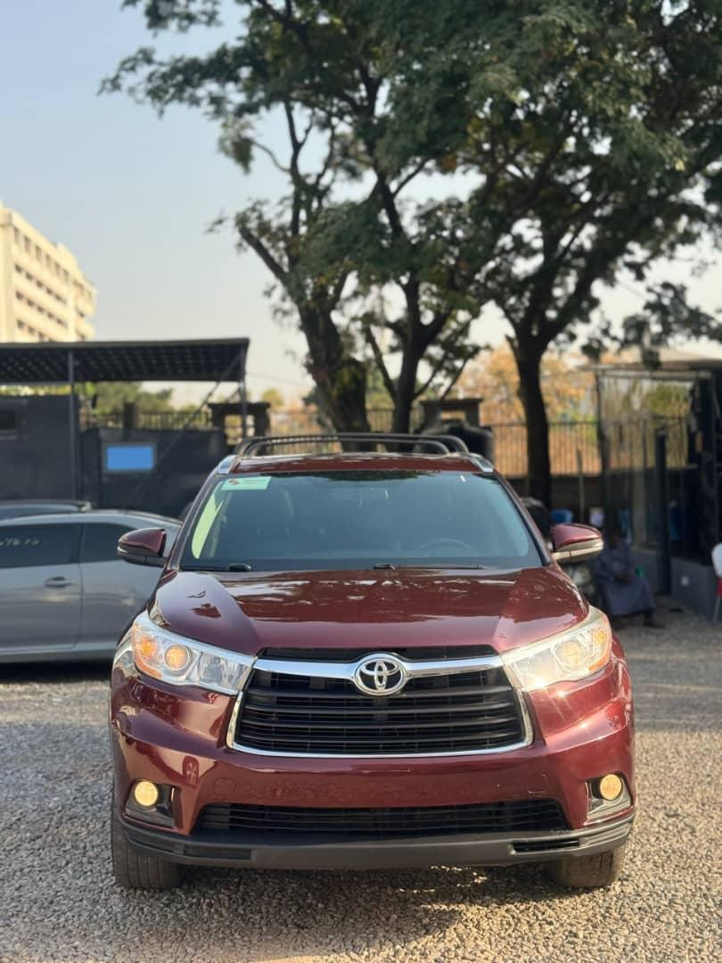 Coded_XM's tweet image. Neatly used foreign 2014 Toyota Highlander XLE , custom duty (paid)✅, too fast to catch , available for just N32.5m.