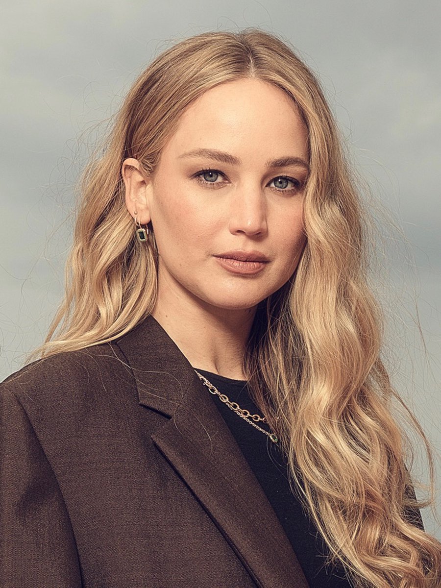 lawrencefiles's tweet image. ladies and gentlemen, jennifer lawrence