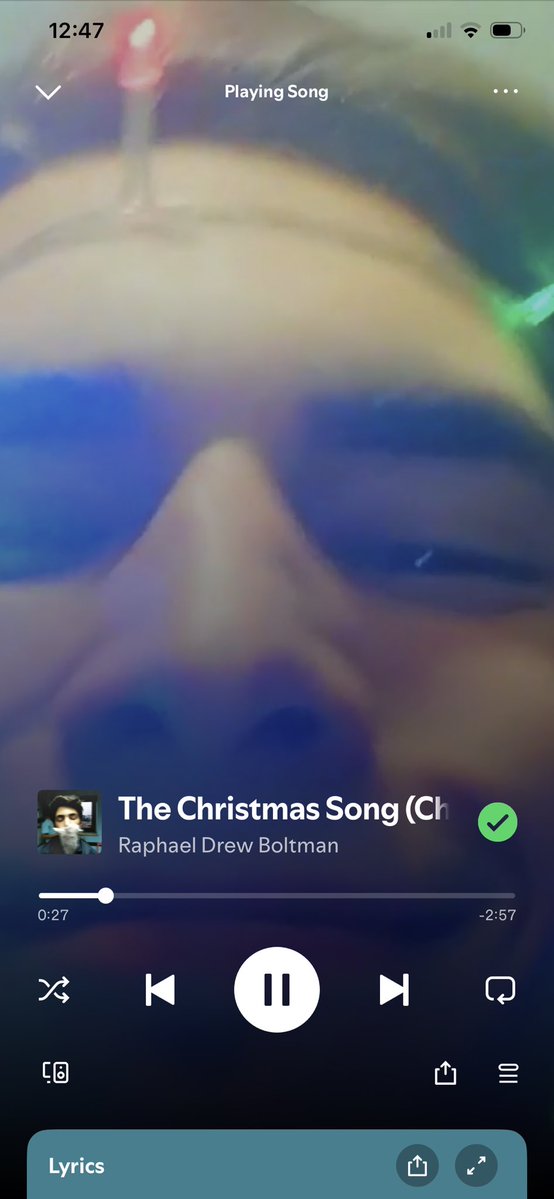 raphaeldboltman's tweet image. 1 year ago, i posted this festive cover as a Christmas celebration from me to yall
now 1 year later, you are able to see a small video of me from 2019, as a Spotify Canvas video.
and since today is special, feel free to stream “The Christmas Song”
Merry Christmas everybody! 💙