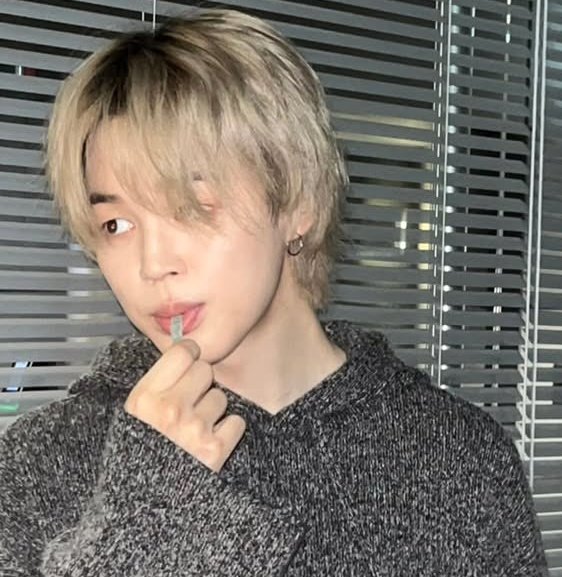 _jmthv_'s tweet image. อยากมีแฟนเป็นหนุ่มตี๋หล่อๆตรงสเปค  ตี๋มานี่มา ตี๋อย่าทิ้งเค้า เค้าแล้วแต่ตี๋ รักหนุ่มตี๋ แพ้ตี๋ราบคาบ โครงการตี๋ชนะ หมดใจยังไงก้ตี๋ ทาสรักตี๋ ตี๋ว่าดีเค้าได้หมดด 😭😭😭😭😭😭😭❤️‍🔥❤️‍🔥❤️‍🔥❤️‍🔥❤️‍🔥