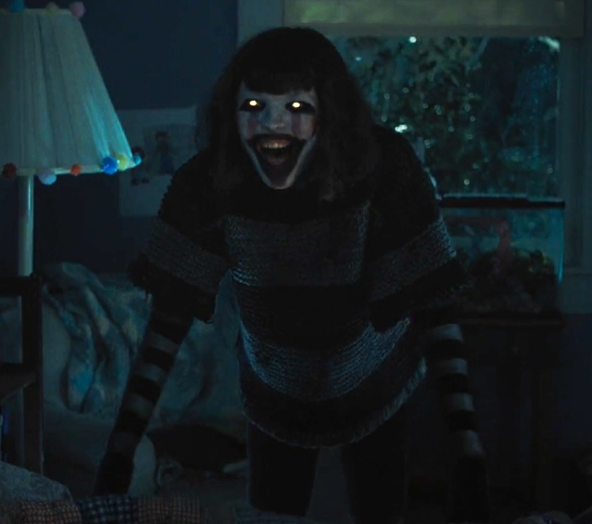 Bravvyy_2's tweet image. i totally get why evil floating cgi abby ghost did not work for some people but i honestly can't help but love this design it really freaked me out and was so fun to watch onscreen + piper rubio has got some very good "scary evil child" acting that really made this scene so fun