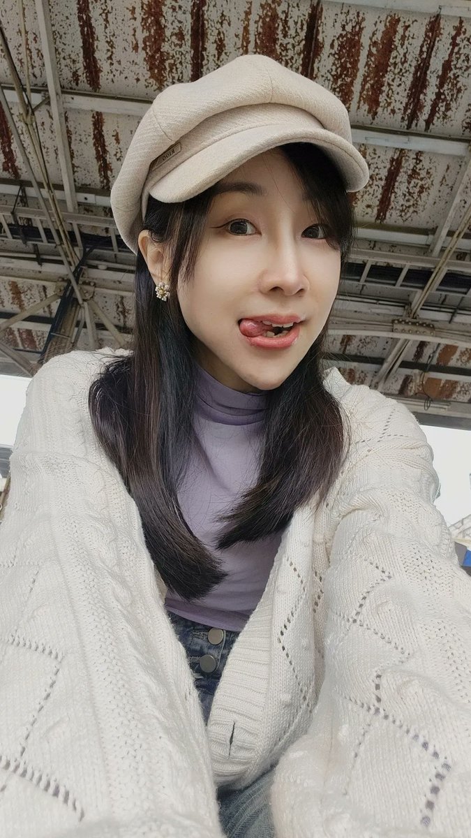 🇹🇼郵局單親媽媽-宛如 tweet media