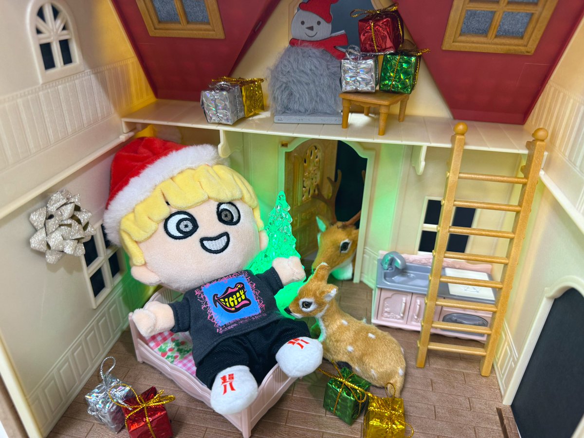 かわいい！！！ トナカイさんがきてる〜🎵🎵 メリー・クリスマス