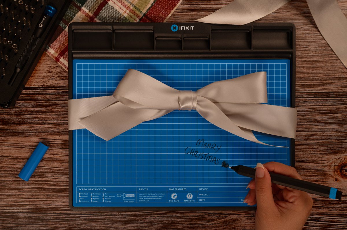 iFixit France tweet media