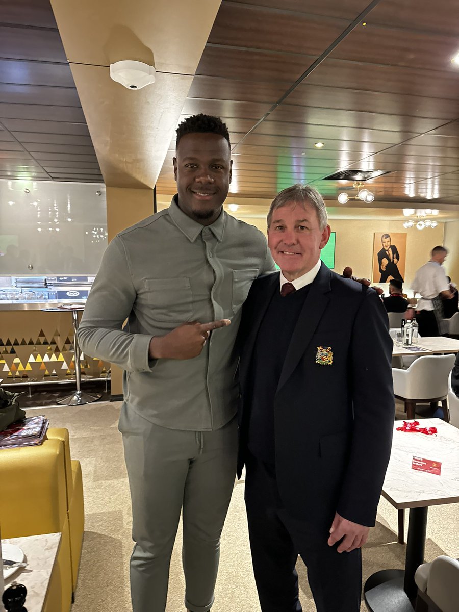 Carlos Brathwaite tweet media