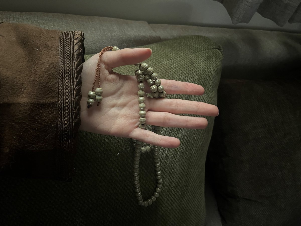 Erloosung's tweet image. My mama too, her prayer beads