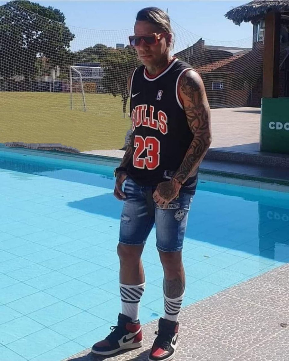 ElGolGarracol's tweet image. - Me puedo poner el estren desde ya.
- ¡Claro hijo!