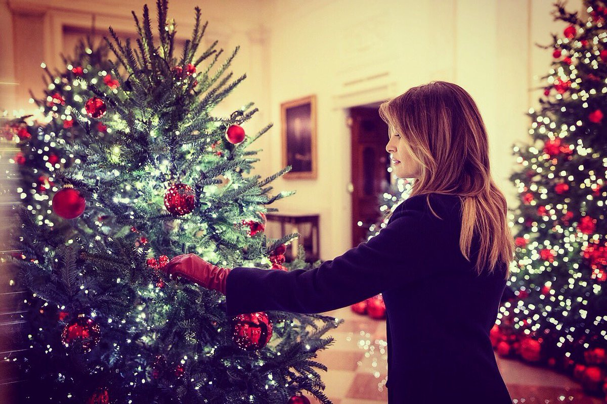 KUWTTRUMPS's tweet image. Melania's controversial red Christmas trees - 2018 🎅🎄