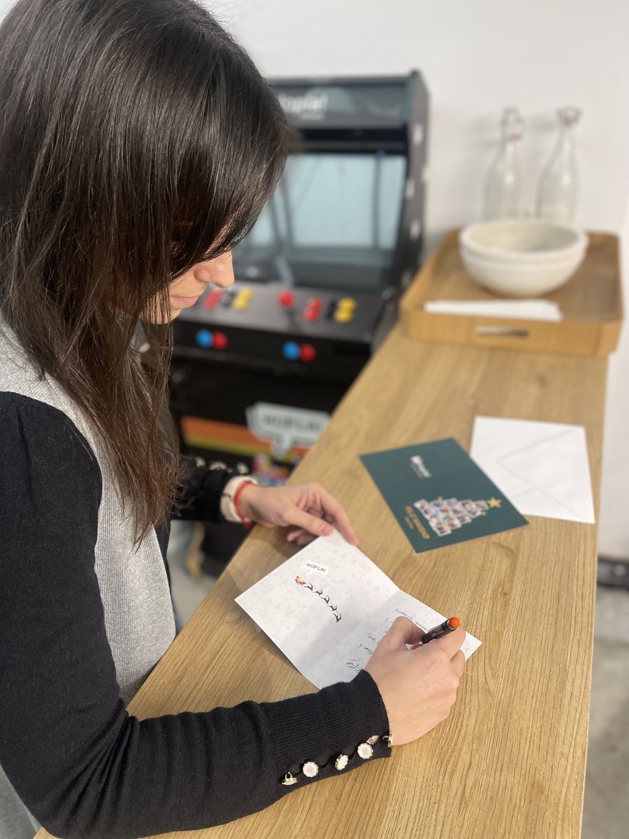 Hopla! Tech tweet media