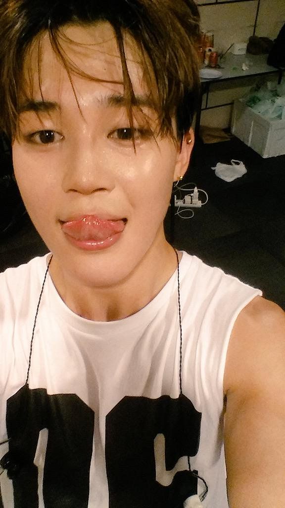 softplainn's tweet image. you all forgot the og jimin