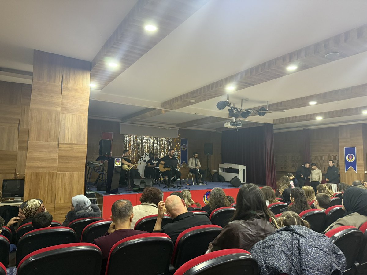 Okul Aile Birliğimizin düzenlediği  2026’ya Merhaba Gecemizi, velilerimiz ve öğretmenlerimizle birlikte keyifli bir atmosferde gerçekleştirdik 🎉✨

Birlikte paylaştığımız bu güzel gecede, yeni yıla umut, mutluluk ve güzel dileklerle “merhaba” dedik.