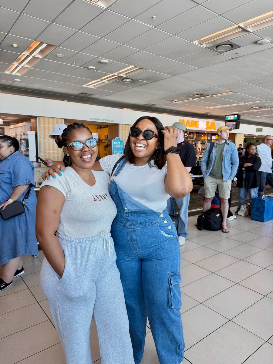 Gugu Dlamini tweet media