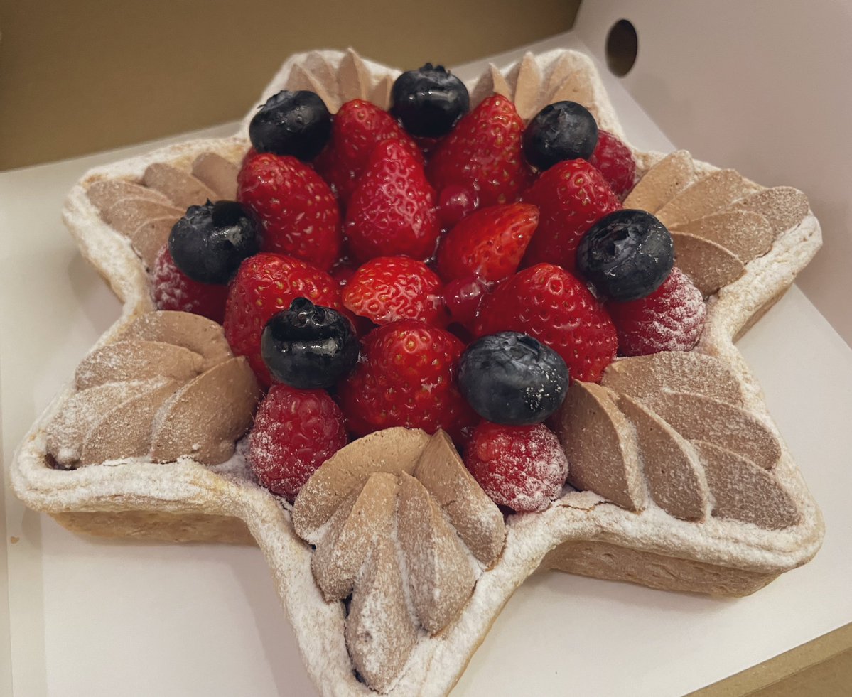 Hikaru_0702_'s tweet image. 本日の配信、
ご視聴くださった皆さん
ありがとうございます！
気持ちを飛ばしてくださった皆さん、
ありがとうございます！

おかげで素敵なクリスマスになりました♪
Merry Christmas🎄

また来週🧩

❄️