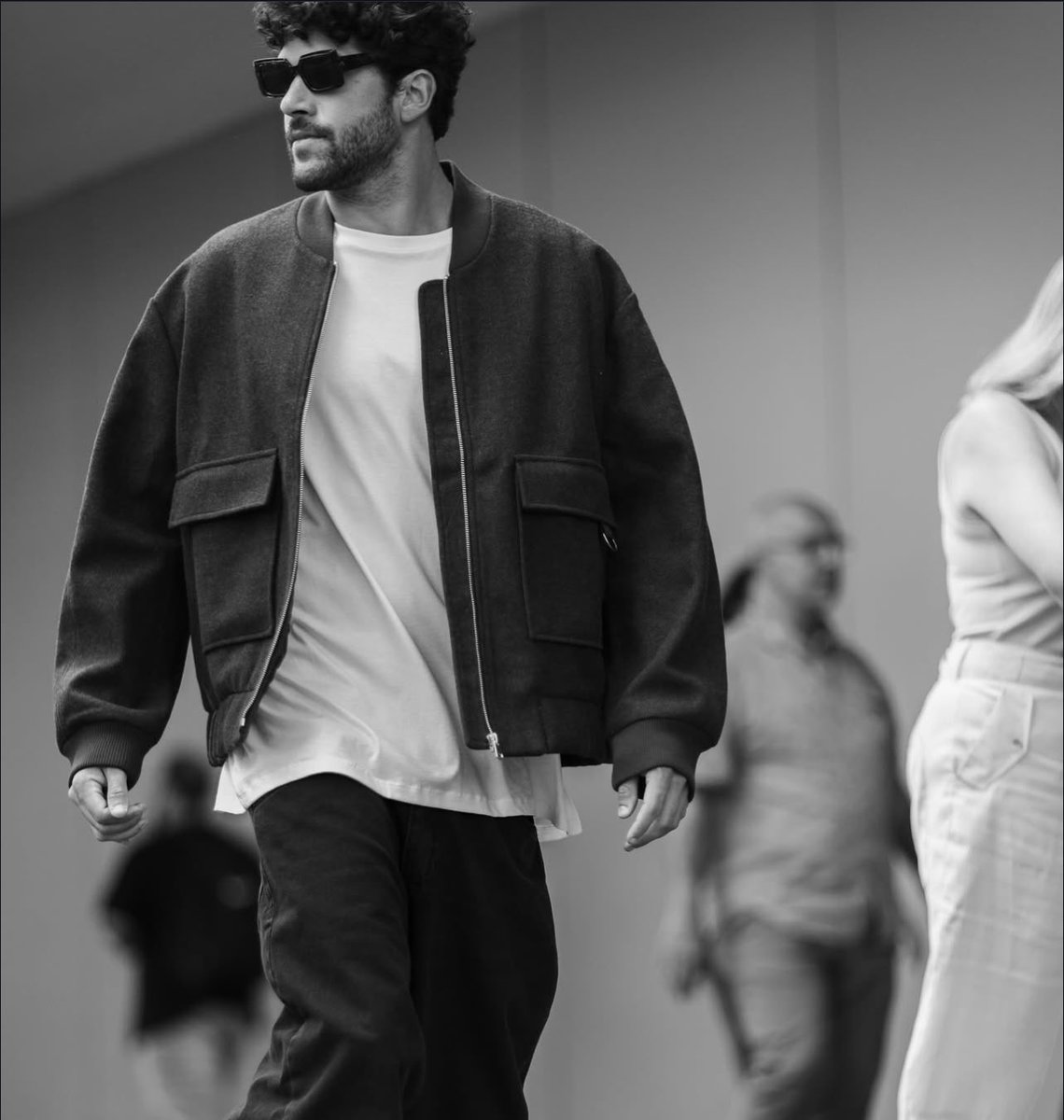 GMerry🎄

Markets never really sleep, but today feels like one of those days to slow the pace, clear the head, and keep the long-term vision intact.

Bullish on patience.
Bullish on perspective.
Bullish on what’s still being built.

Merry Christmas Eve to everyone in the space⚡️