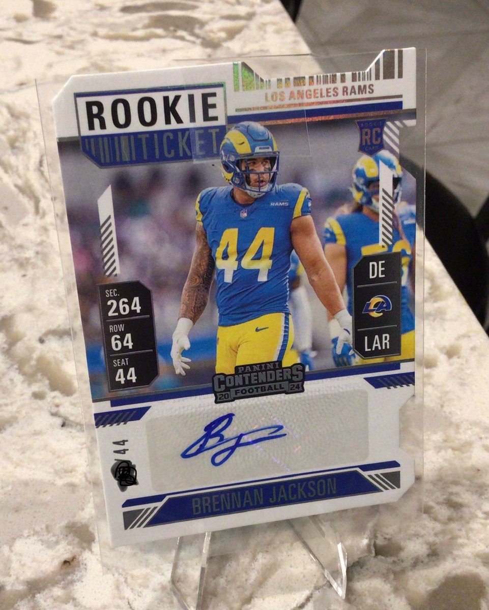 du47222292's tweet image. Almost Last Giveaway…but  not really 
Panini  Rookie  Ticket  Brennan  Jackson  Auto  /44
#Giveaway #Contest #Rams
Repost  +  Like  to  Enter  
Guess  the  number  to  win