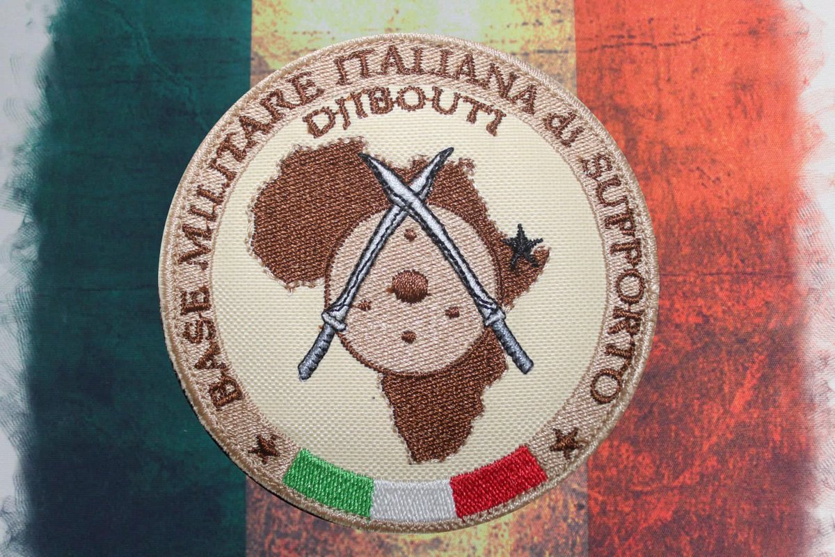 isabellarauti's tweet photo. 🛫 In partenza per il Teatro Operativo di #Gibuti per condividere la Vigilia ed il Natale con i militari 🇮🇹 schierati nella Base Italiana Militare di Supporto #BMIS.
🎄Buon #Natale anche al personale dell #AeronauticaMilitare che con professionalità, dedizione e senso del dovere é al servizio del Paese 365 giorni all’anno.
@GuidoCrosetto @MinisteroDifesa @SM_Difesa @Esercito @ItalianAirForce @ItalianNavy @_Carabinieri_
#ForzeArmate #Difesa #Natale2025
