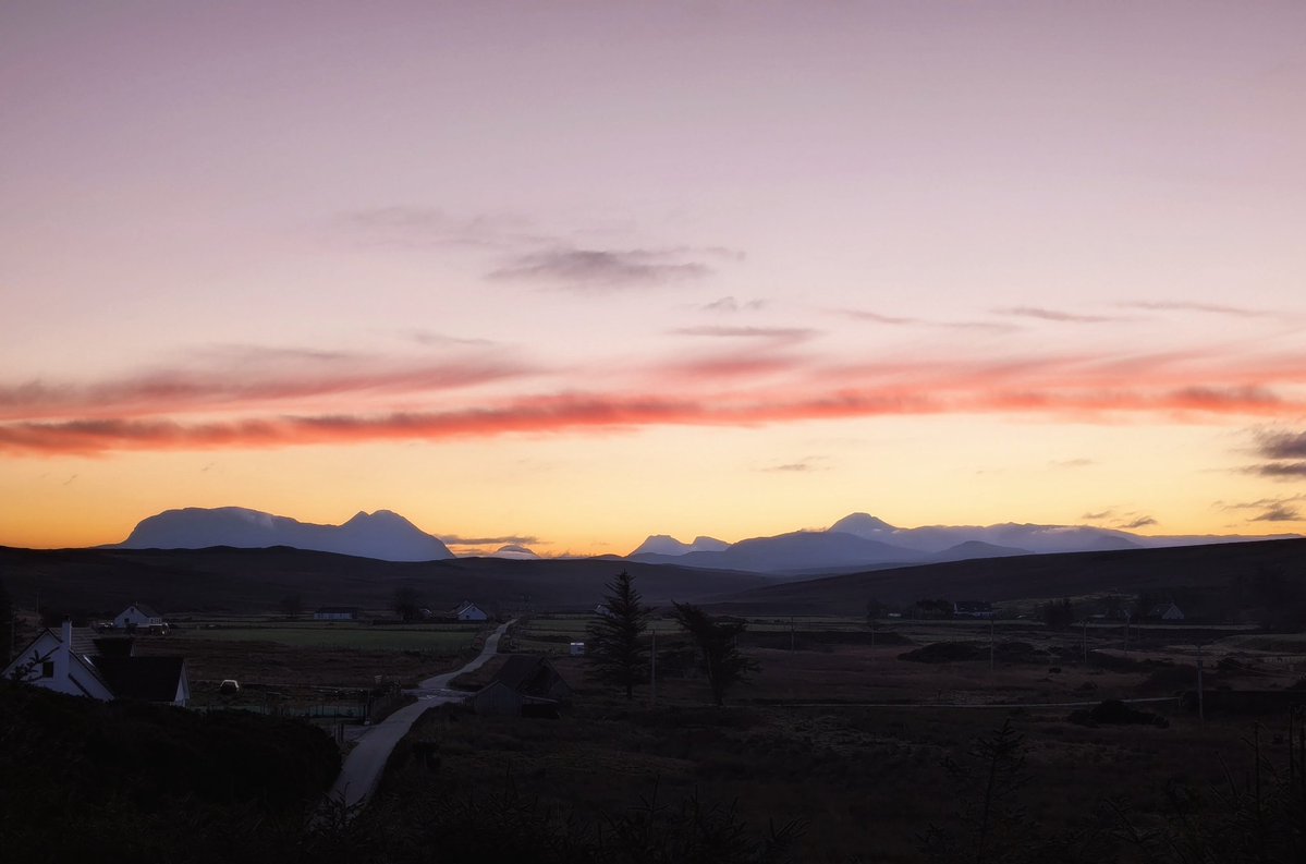 RedRiverCroft's tweet image. Clouds made of Christmas tinsel in the early dawn...

#ChristmasEve, South Erradale, Highlands of Scotland.
