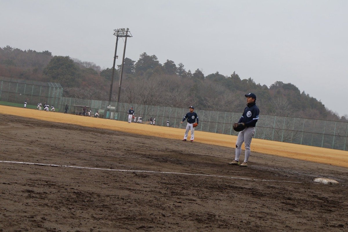 IBARAKIMARLINS's tweet photo. 12月21日(日) UD杯　第3位

1回戦　vs Under Dogs様
1-2 惜敗

3位決定戦　vs 侍様
6-4 勝利

1回戦は接戦を勝ちきれず悔しい敗戦、3位決定戦は序盤のリードを守り切りなんとか勝利。
合間のホームラン競争も盛り上がりました！！

Under Dogs様、ご招待いただきありがとうございました。 https://t.co/nGVUPz6Bwy