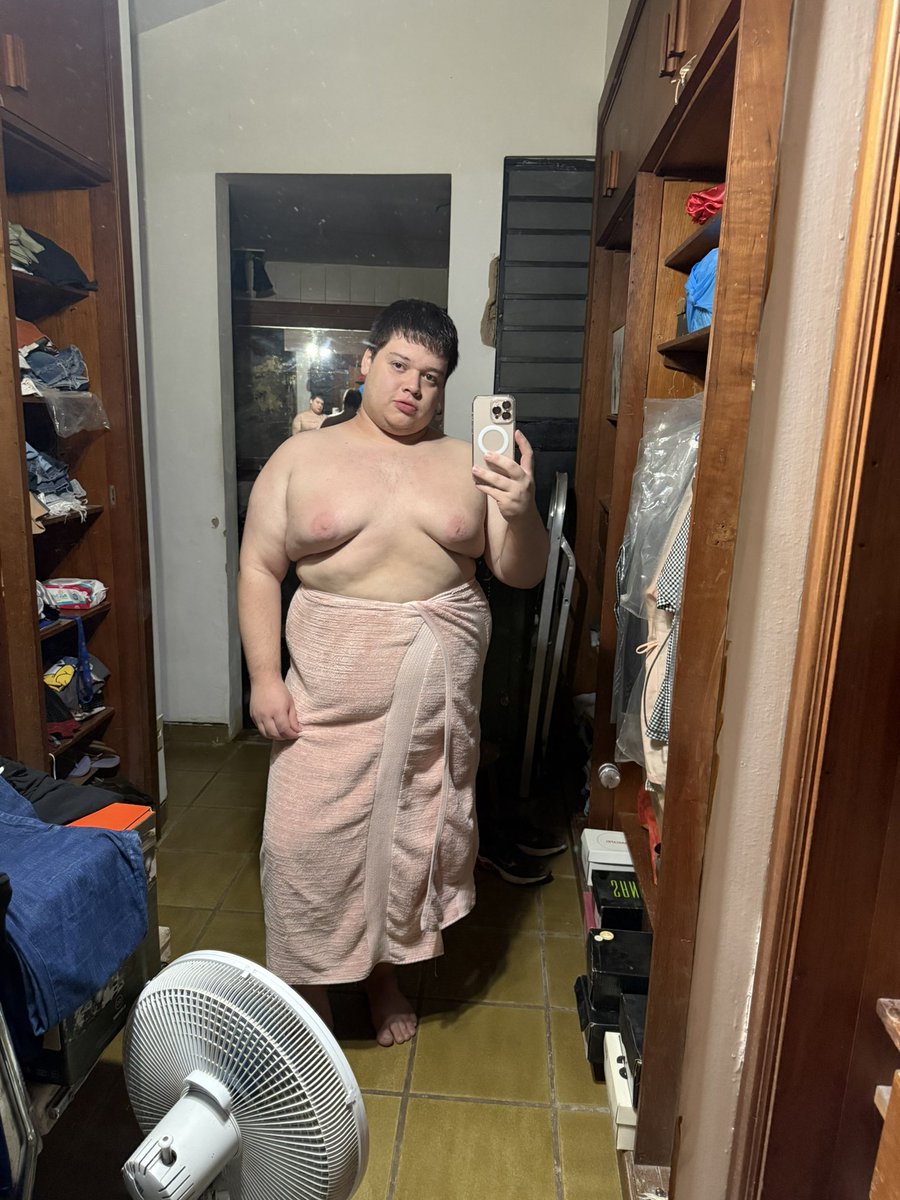 lucasmourafe13's tweet photo. #bigboy #dombear #gaybear #chubtop 
#hairymen #gayotter #gaychaser #bearandchaser #beartop #bigboyontop #gaybreeding #bodycontrast #Bears https://t.co/TMAQox0OYu