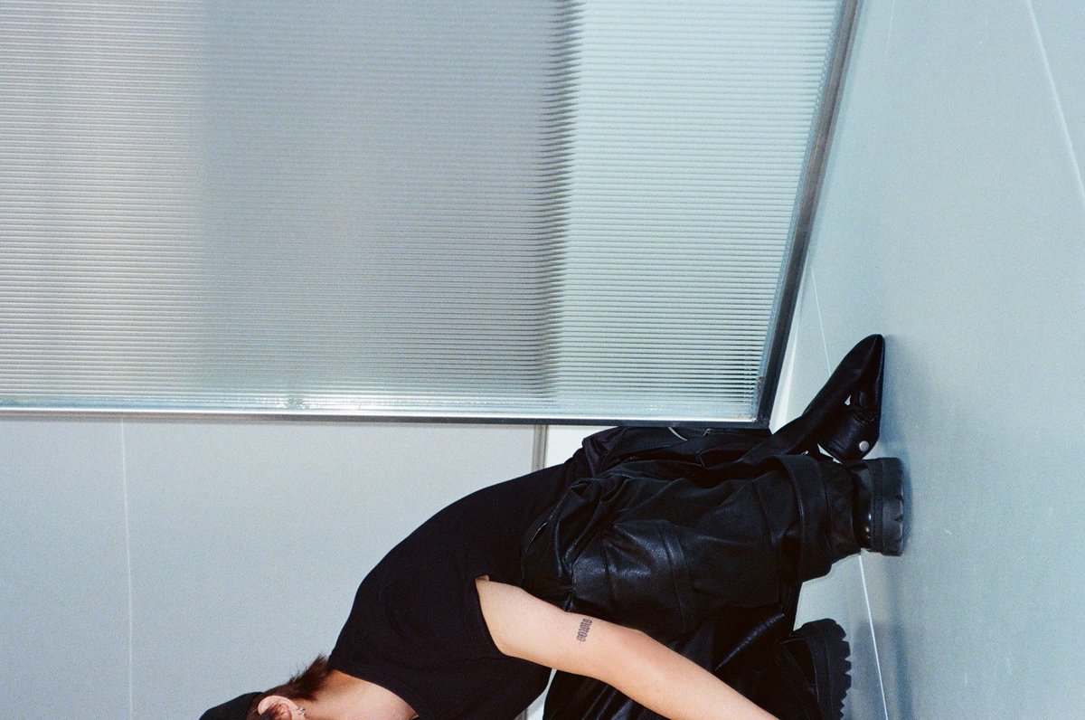 WayV_official's tweet image. frozen in time

#WayV #威神V #白色定格
#WayV_EternalWhite