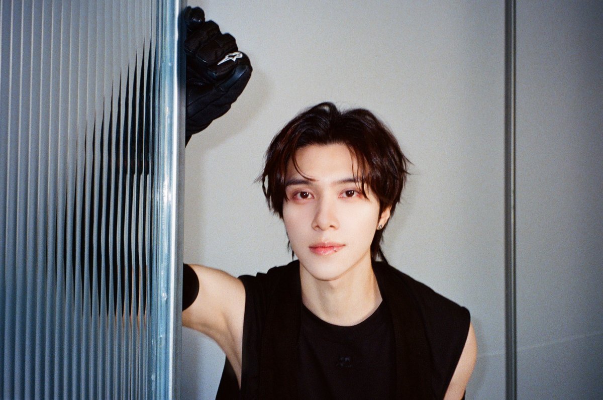 WayV_official's tweet image. frozen in time

#WayV #威神V #白色定格
#WayV_EternalWhite