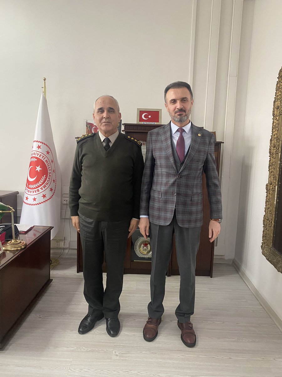 İstanbul Askeralma Bölge Başkanı Soner Çaylak Albayımızı ziyaret ederek üyelerimizin çalışma koşulları ile ilgili fikir alışverişinde bulunduk. Komutanımıza misafirperverliğinden dolayı çok teşekkür ederiz .