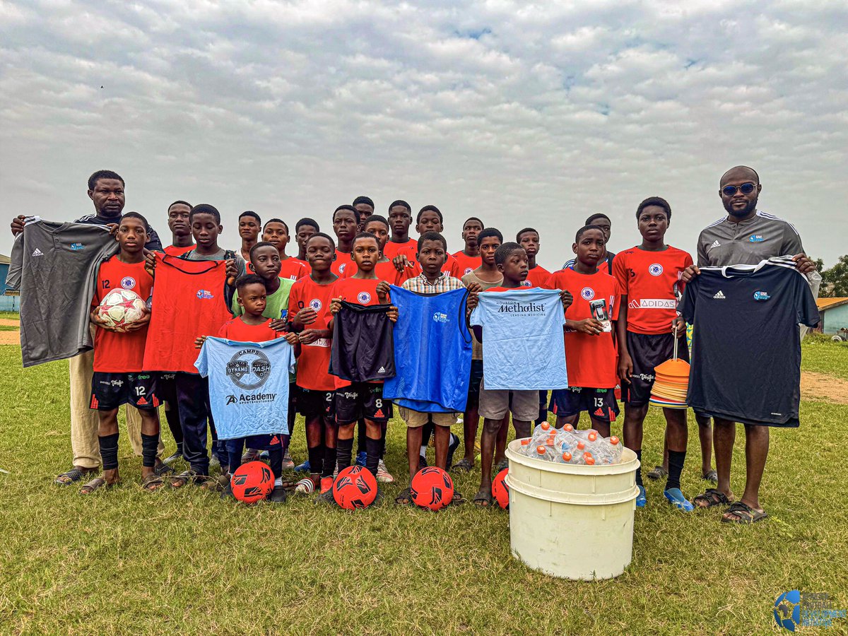 afdiglobal's tweet photo. We had the privilege of supporting young footballers in Accra with training kits, footballs, cones, and essential equipment, helping them continue to play, grow, and dream.

#afdi #afdiglobal #YouthDevelopment #FootballForChange #AccraGhana https://t.co/L5OYEkL50I