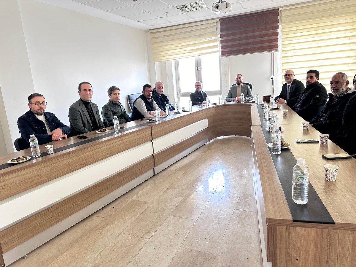 Kanada Ottawa Üniversitesi öğretim üyesi Prof. Dr. Houssem Eddine Ben-Ahmed, 23 Aralık 2025’te Üniversitemizin Uluslararası  Akademisyenleri ile buluşarak, liderlik ve uluslararasılaşma konuları hakkında görüşmeler gerçekleştirdi.
<a href="/ibrahimozcosar/">ibrahim özcoşar</a> 
<a href="/resityildiz79/">Reşit YILDIZ</a>
<a href="/AhmetButun3/">Ahmet Butun</a>