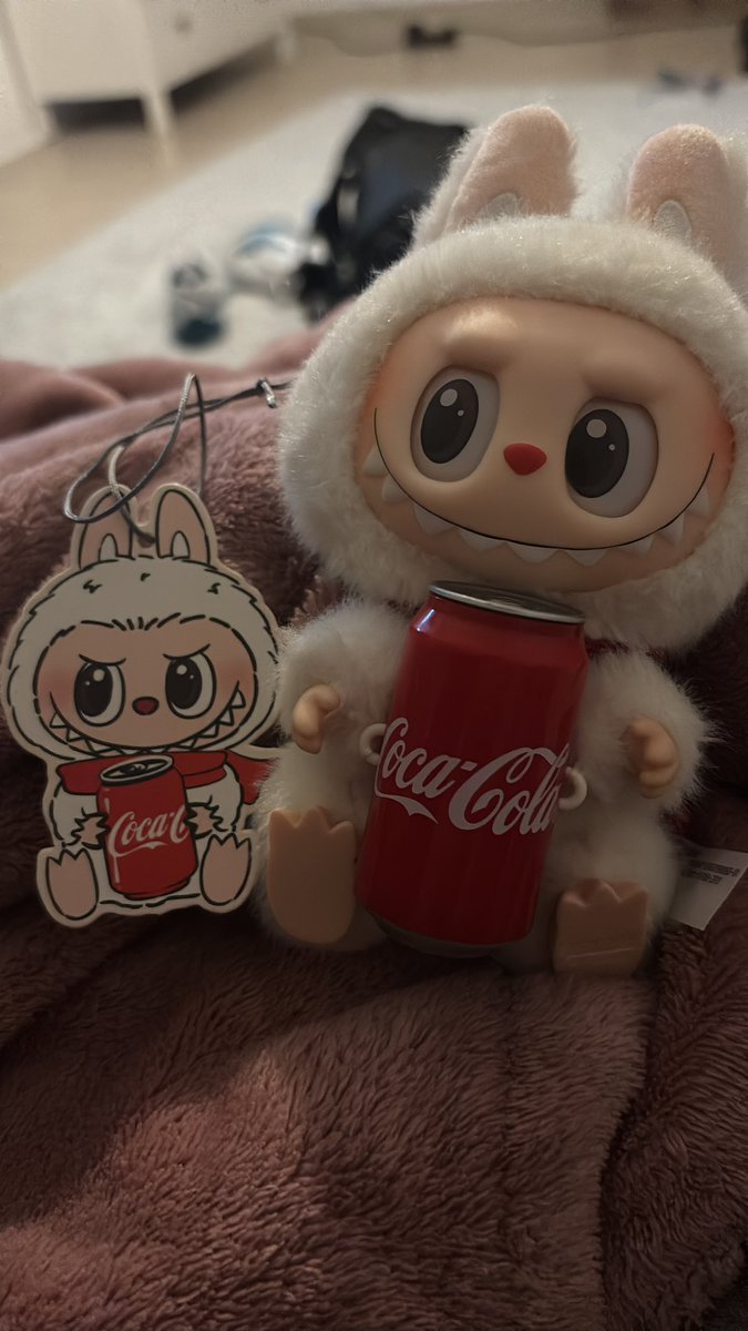 Danke für das supi Weihnachtsgeschenk <a href="/JustSelma08/">Selma 𐙚</a>