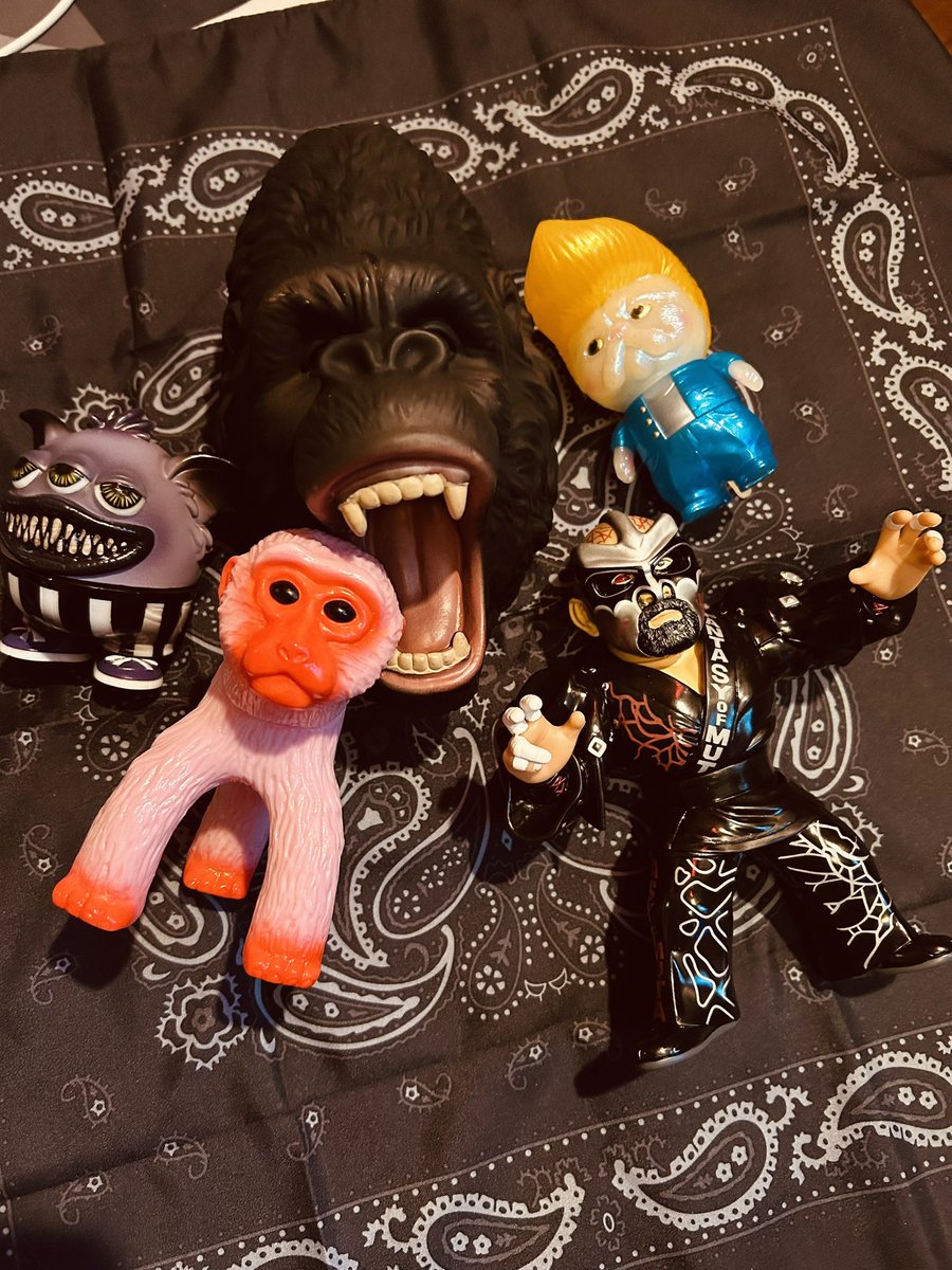 PEEK A BOO TOY GIGIGU スーフェス 暗黒エンターテイメント 𝙿𝙴𝙴𝙺 𝙰 𝙱𝙾𝙾 𝚃𝙾𝚈 @ ??? (@PEEKaBOO_TOY) / Posts / X