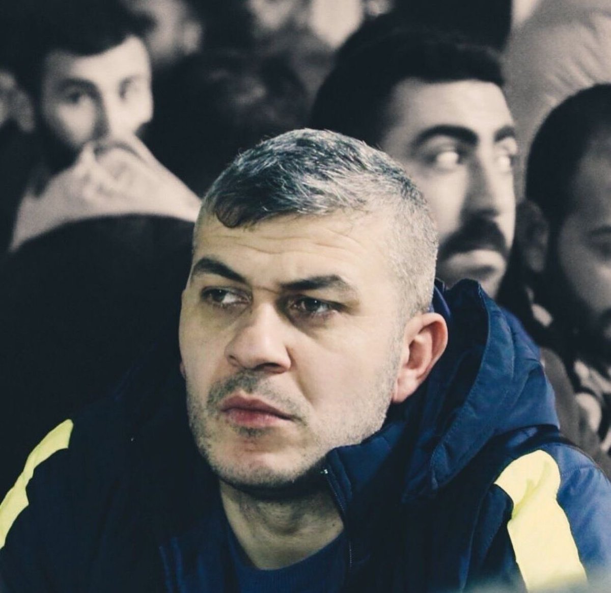 1907gfbarmy's tweet photo. Mert duruşun kaldı kardeşlerine emanet,
Kardeşlerin seni asla unutmayacak DADAŞ MEHMET!

Vefatının 8. yılında, Dadaş Mehmet Ağabeyimizi saygı, sevgi ve büyük bir özlemle anıyoruz. 

#GFBARMY https://t.co/prXkvWAD6V