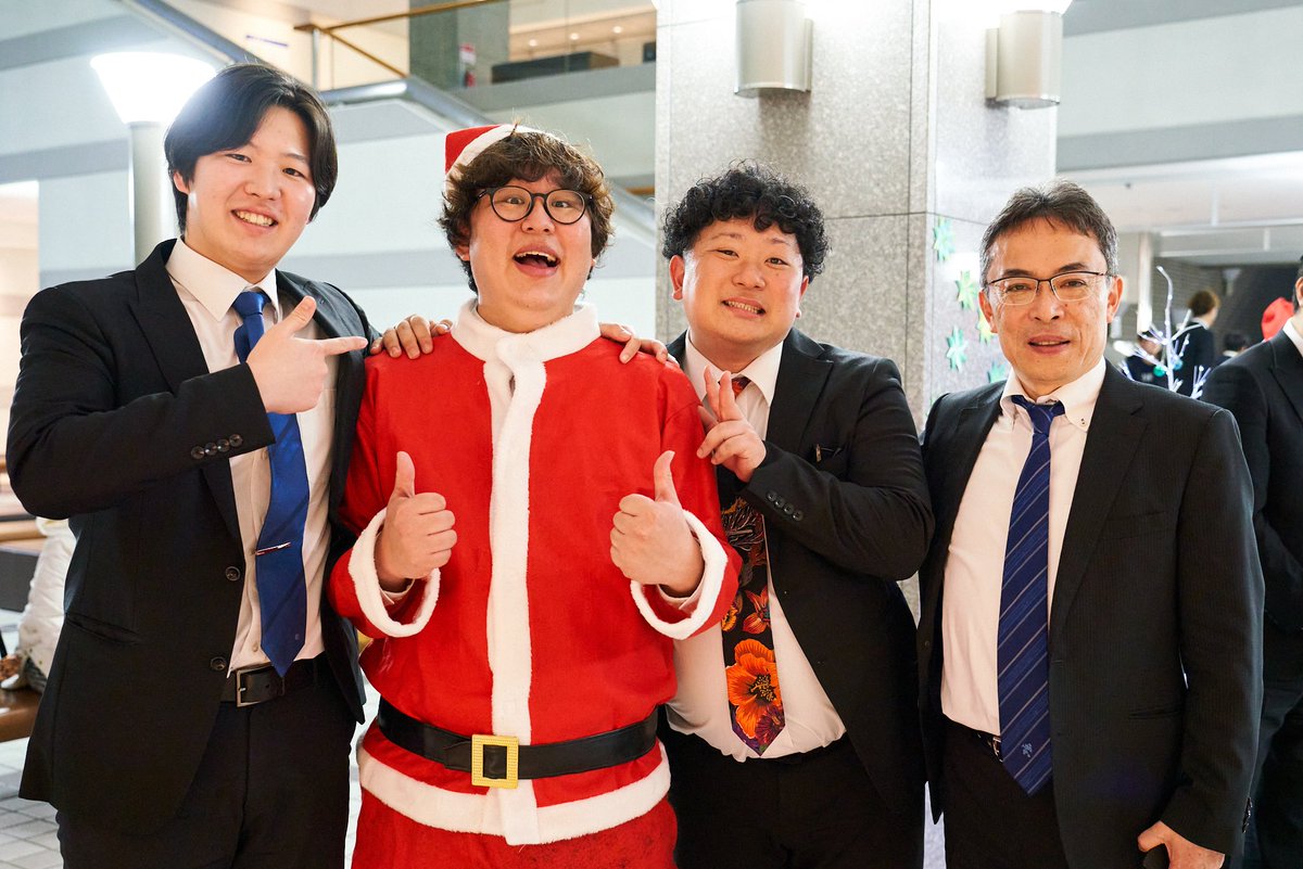 sendaiphil's tweet image. テューバ首席奏者： #山田悠貴 は、12月末をもって仙台フィルを退団します。今日の公演が仙台フィル楽団員としての最後の主催公演でした。今後の更なる活躍を祈念いたします😎🎅 #山田がサンタ #ワルツィング・キャット @DyamaTubist